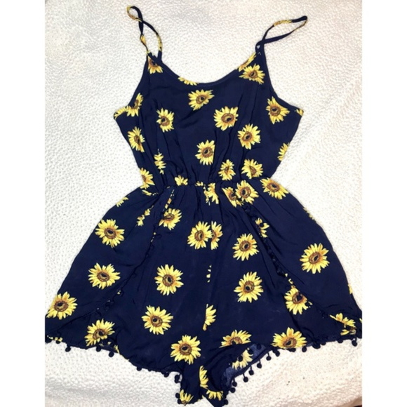 Moking Top Romper Size S - Picture 6 of 6